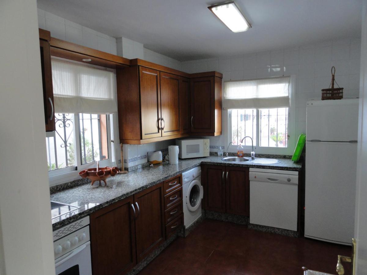 Spacious Family Villa Aljamar 8A Nerja Kültér fotó