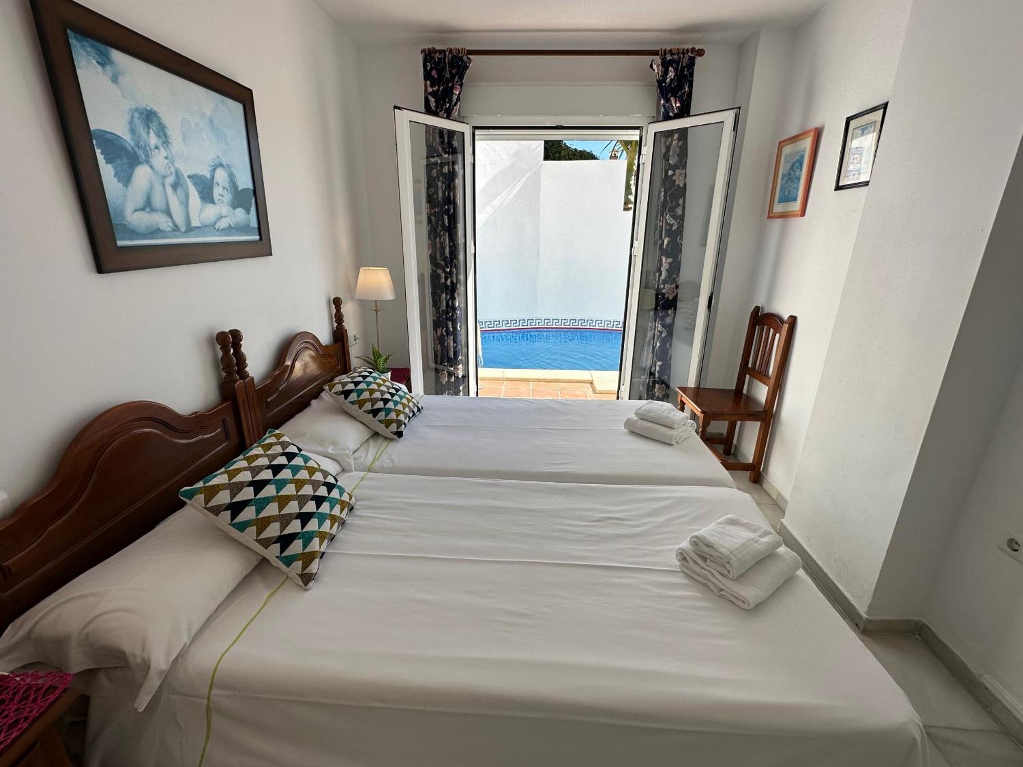 Spacious Family Villa Aljamar 8A Nerja Kültér fotó