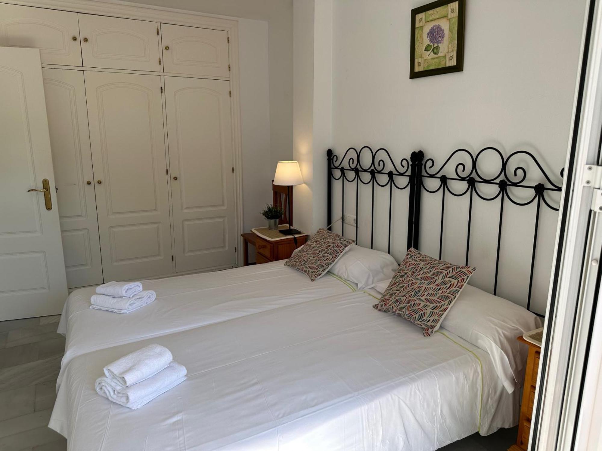 Spacious Family Villa Aljamar 8A Nerja Kültér fotó